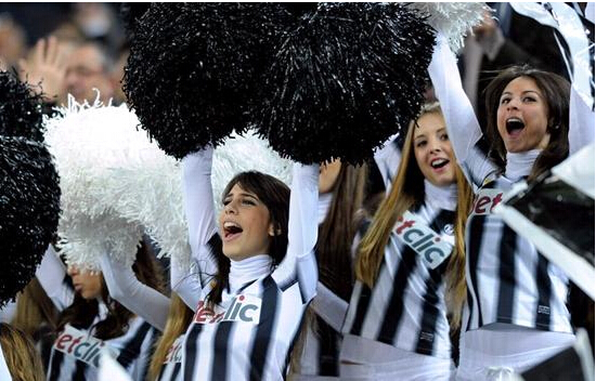 迎欧冠决赛，尤文图斯VS巴塞罗那，亚平宁酒业为你准备了尤文图斯专供酒！