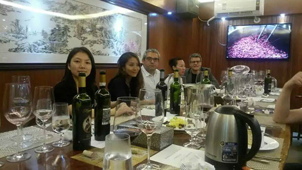 五月花酒庄庄主--亚平宁酒业